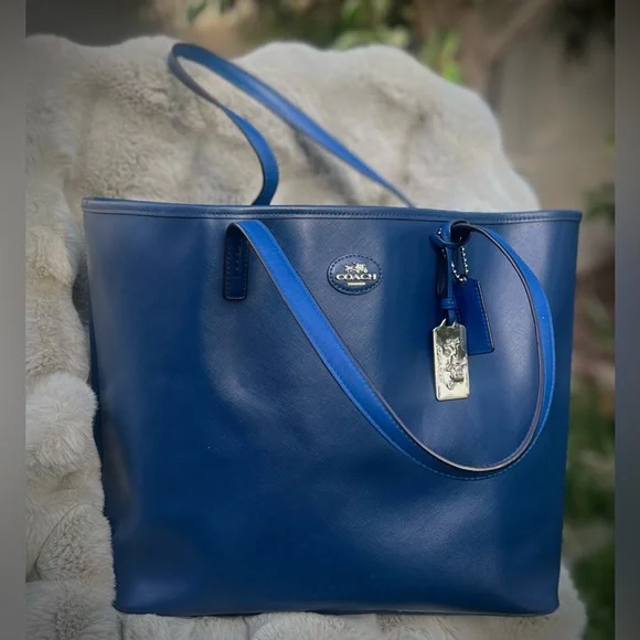 Coach Blue Leather Tote Bag With Original Hang Tags - Picture 14 of 14